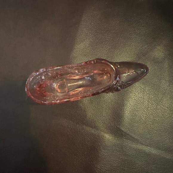 Vintage Fenton glass slipper - Picture 2 of 7